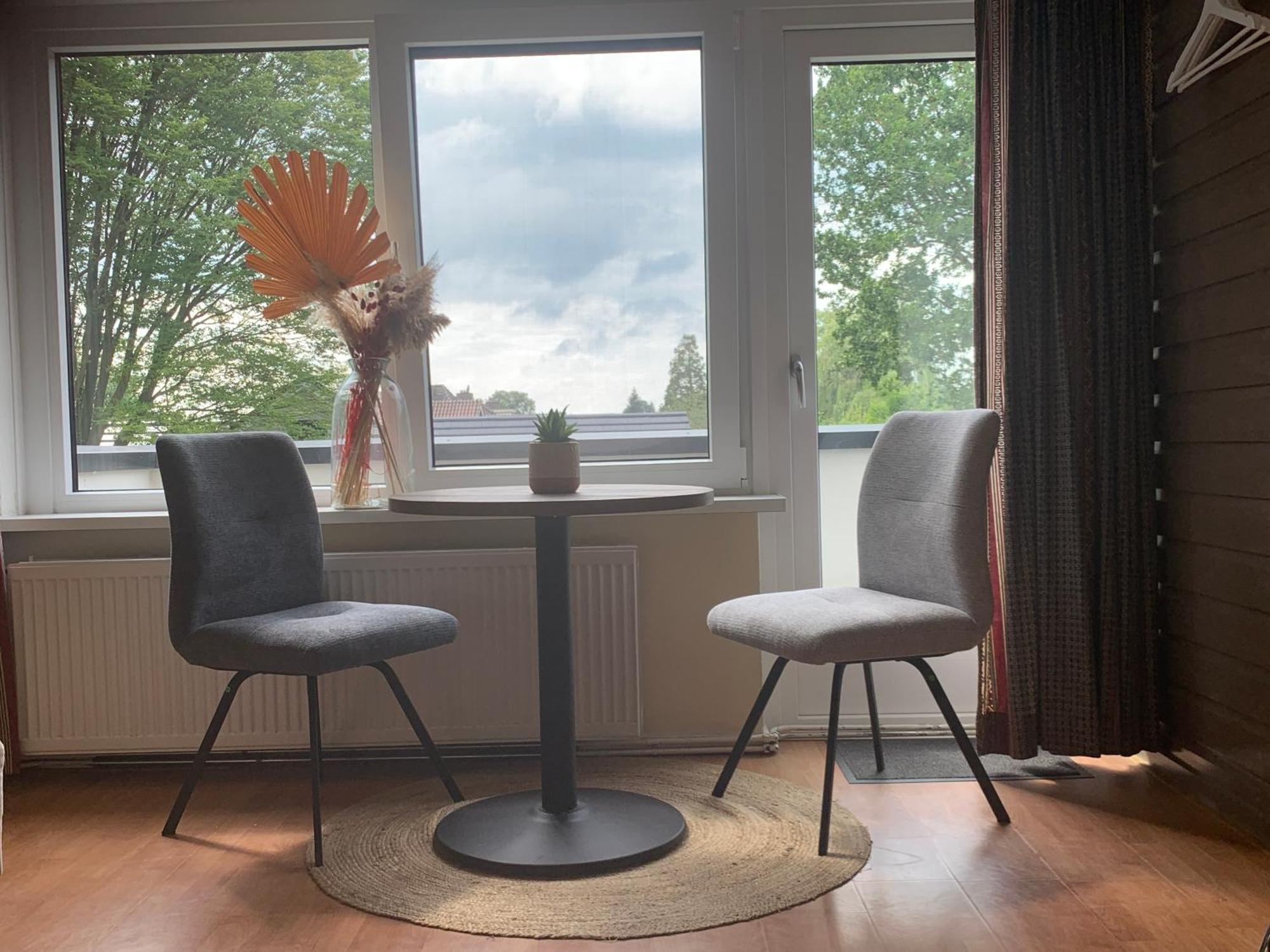 Comfortabele Familie Suite Met 2 Slk, Speelzolder, Balkon, Airco Den Ham 외부 사진